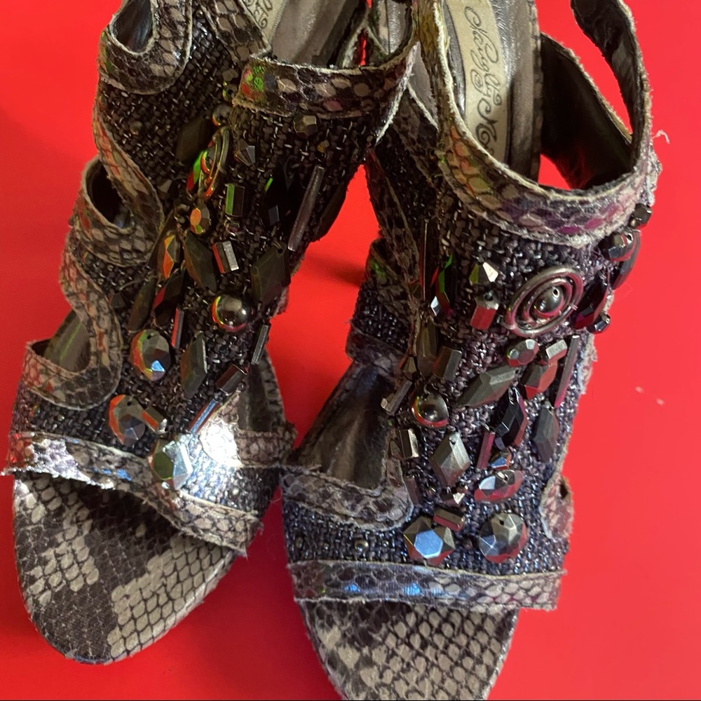 Naughty Monkey heels - Picture 2 of 7
